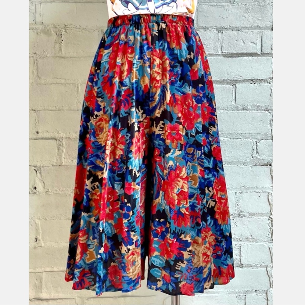 Vintage Floral Patterned Culotte Shorts
